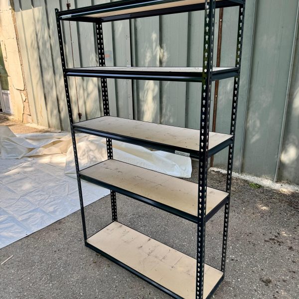 Smagas noslodzes plaukti ar MDF ieklājumu