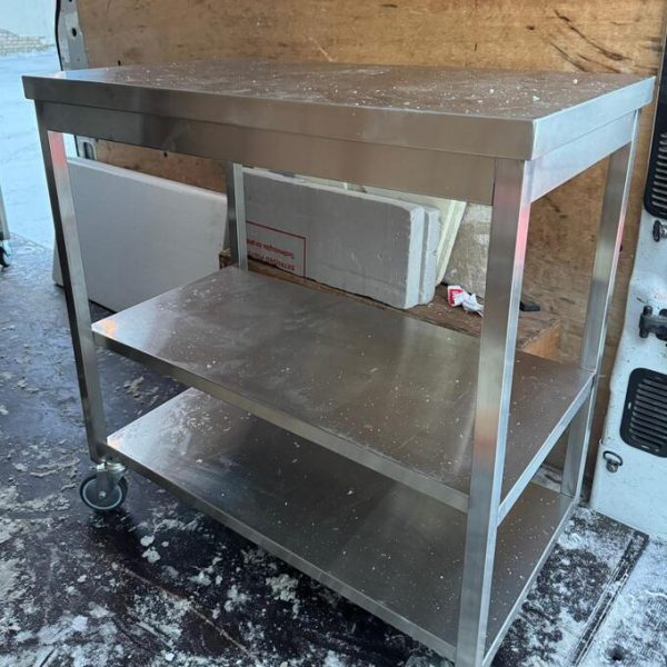 Mazlietoti nerūsējošā tērauda 3 līmeņu ratiņi